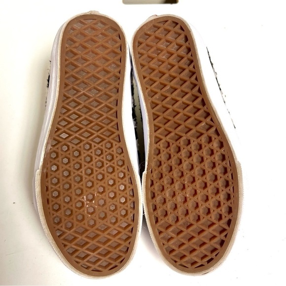 Vans Old Skool Sherpa Faux Fur Black White Checker Shoes Women's Size 5 - Picture 8 of 9